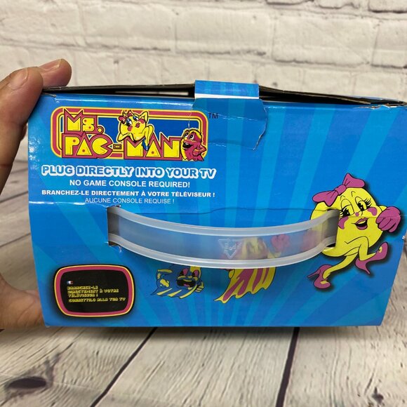 Vintage 1993 Miss Pac-Man Video Game Plug Directly Into Your TV Mini Console - Picture 8 of 13